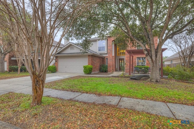 view of front facade with a front yard