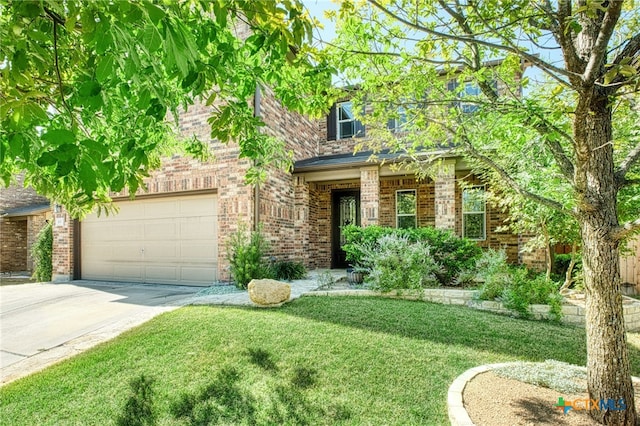 view of front of home with a front lawn