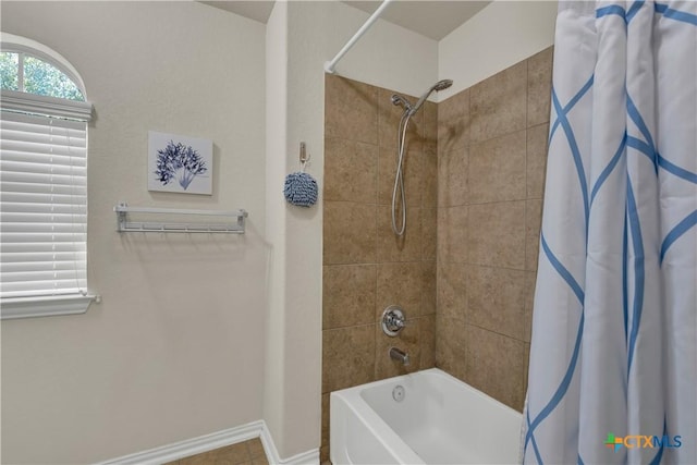 6333 Iris Run, New Braunfels, TX 78132 - bathroom with shower / bath combo and baseboards