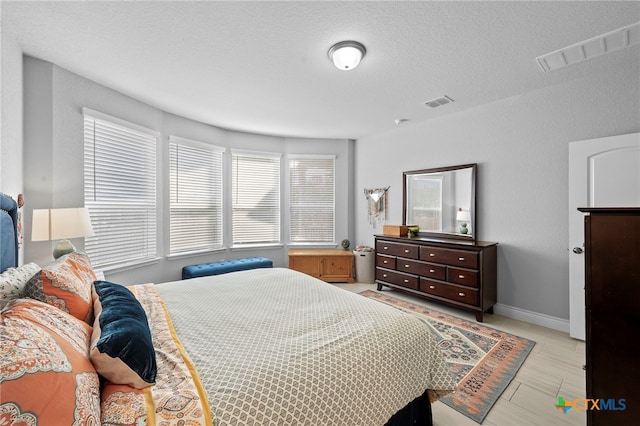 27522 Paraiso Sands, Boerne, TX 78015 - bedroom with a textured ceiling