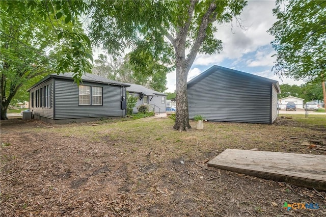 3524 Swan St, Fort Worth, TX 76117 - view of yard