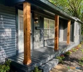 3524 Swan St, Fort Worth, TX 76117 - property entrance featuring a porch