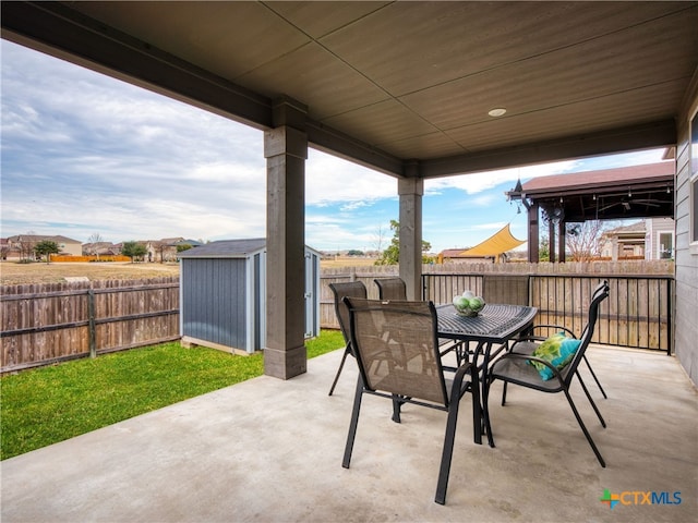 663 Pebble Bnd, New Braunfels, TX 78130 - photo 2