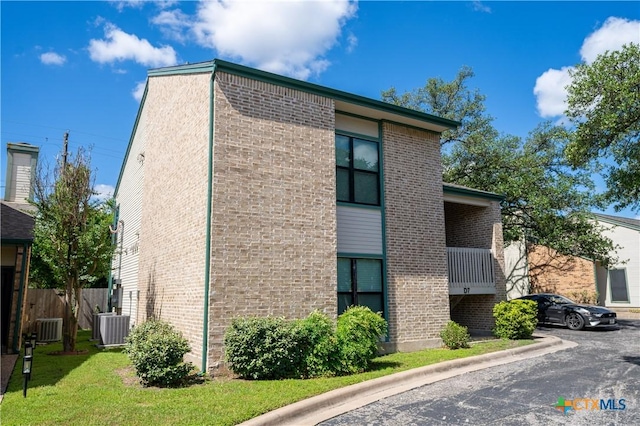 6501 Columbia Oaks Ct Unit 8, Austin, TX 78759 - photo 3