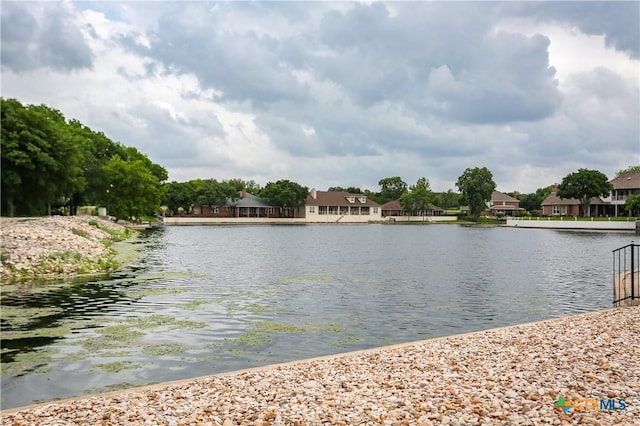 2110 Lakeview Loop, Killeen, TX 76543 - view of water feature featuring a residential view