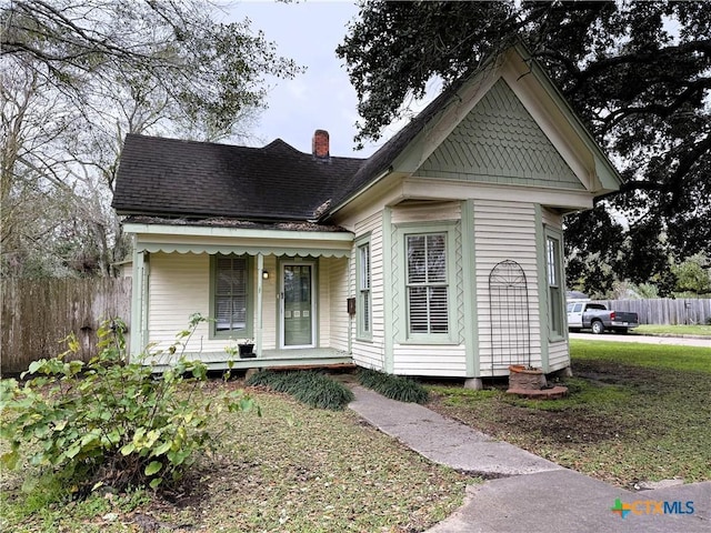 bungalow-style home featuring covered porch