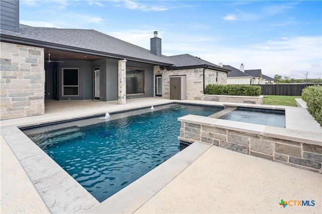 809 Reston Rd, Temple, TX 76502 - view of swimming pool with an in-ground hot tub and a patio area
