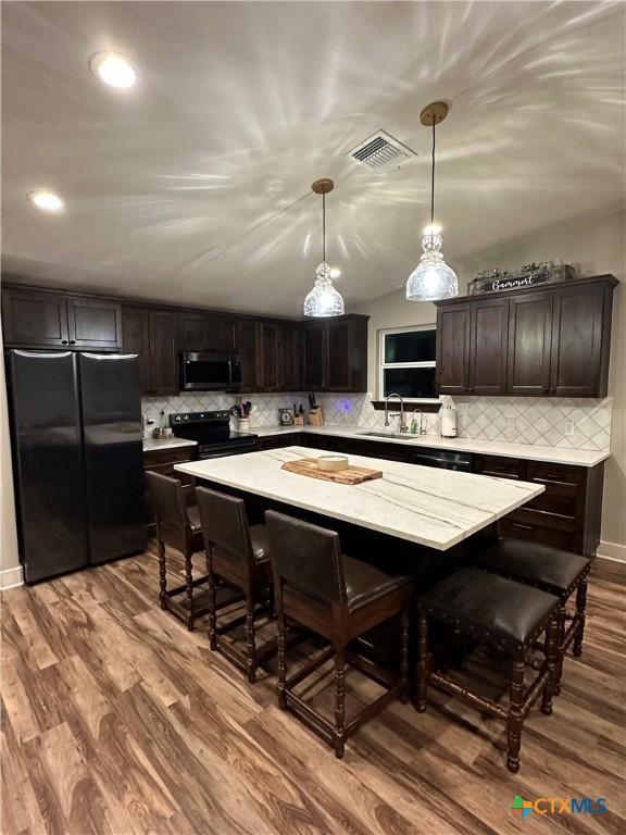 209 S 4th St, Stockdale, TX 78160 - photo 8