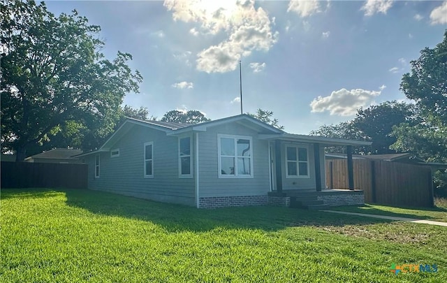 209 S 4th St, Stockdale, TX 78160 - photo 2