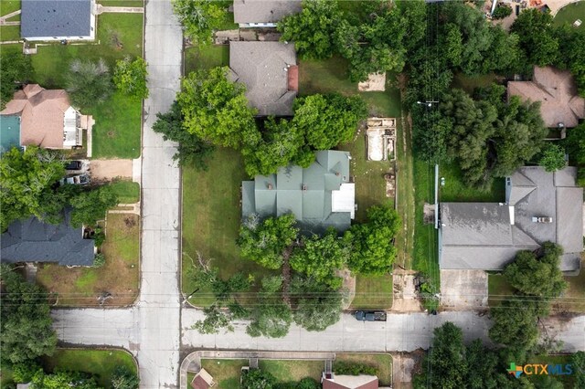 305 E Davilla Ave, Rockdale, TX 76567 - photo 5