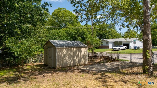 809 S 13th St, Copperas Cove, TX 76522 - view of yard