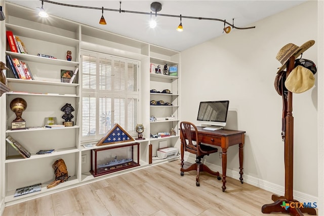15118 Circle Oak St, San Antonio, TX 78232 - home office featuring wood finished floors and baseboards