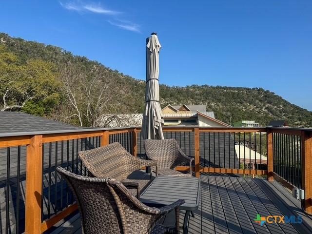 1049 Meckel Dr, Canyon Lake, TX 78133 - photo 4