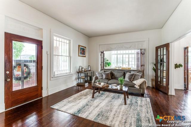 545 Adams St, San Antonio, TX 78210
