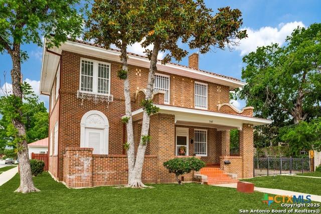 545 Adams St, San Antonio, TX 78210
