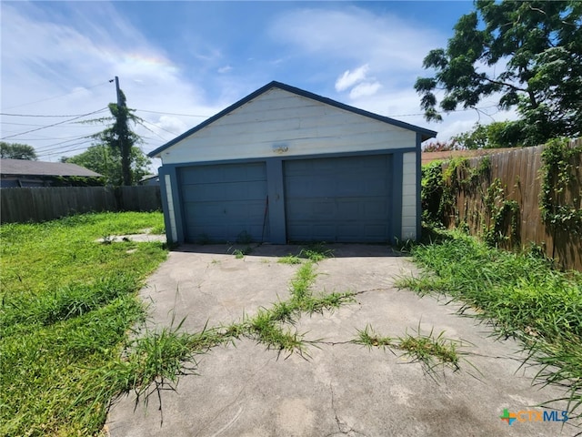 4305 Willow St, Corpus Christi, TX 78411 - view of detached garage