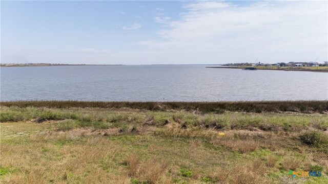 Listing photo 2 for LOT32 S Blue Heron Dr, Port Lavaca TX 77979