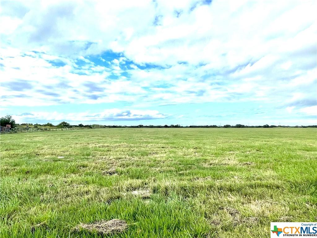 6 Mack Hale Rd, Seadrift, TX 77983