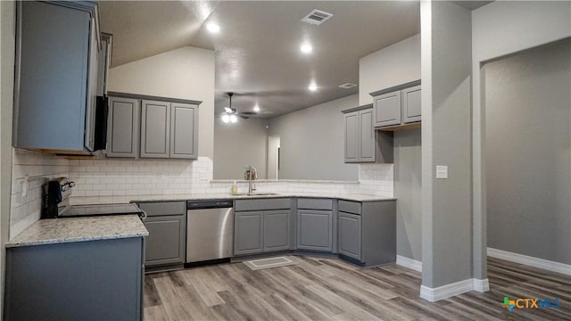 kitchen with ceiling fan, appliances with stainless steel finishes, gray cabinets, and sink