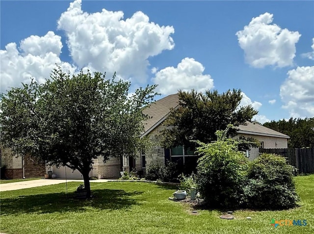 639 Northcliffe Dr, Belton, TX 76513 - photo 1