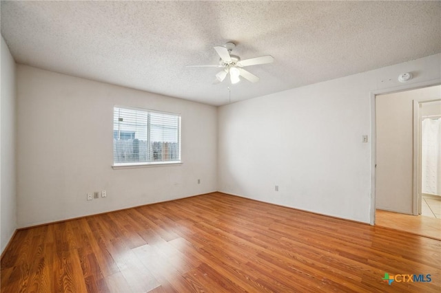 9709 Meadowheath Dr, Austin, TX 78729 - photo 15