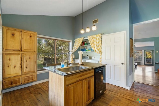 kitchen with sink, washer and dryer, dark hardwood / wood-style floors, black dishwasher, and an island with sink