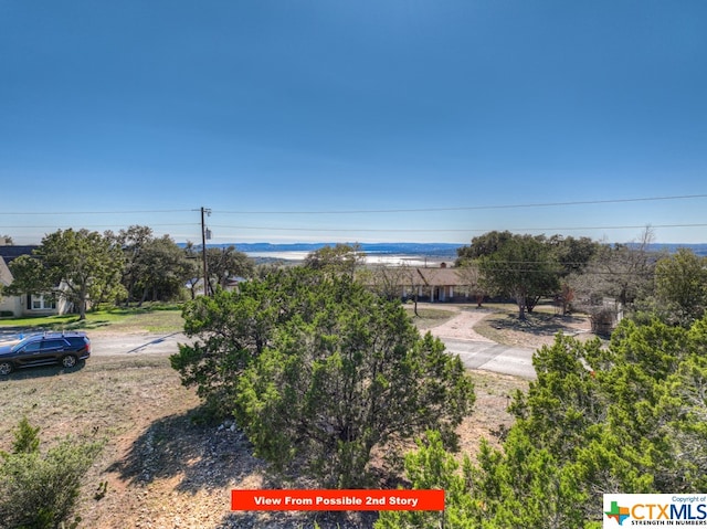 Listing photo 3 for 1131 Crossbow Dr, Canyon Lake TX 78133