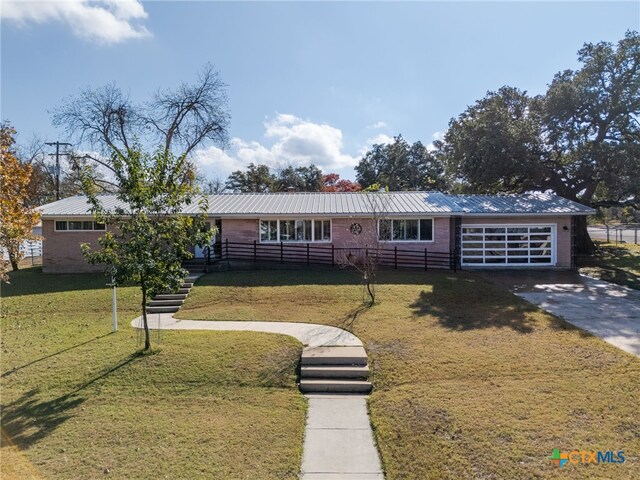 708 W N Ave, Lampasas, TX 76550 - photo 2