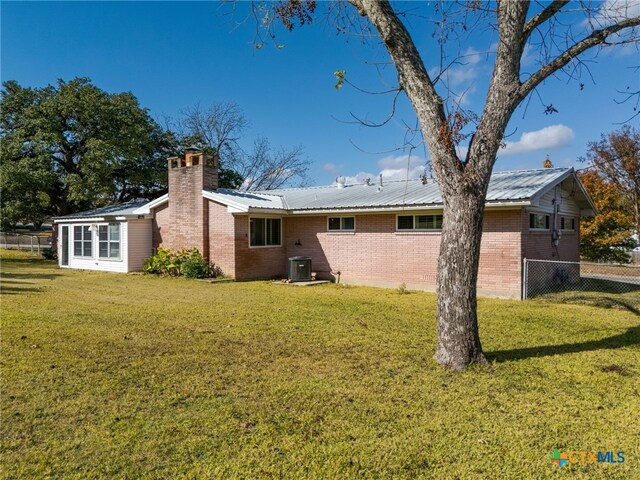 708 W N Ave, Lampasas, TX 76550 - photo 32