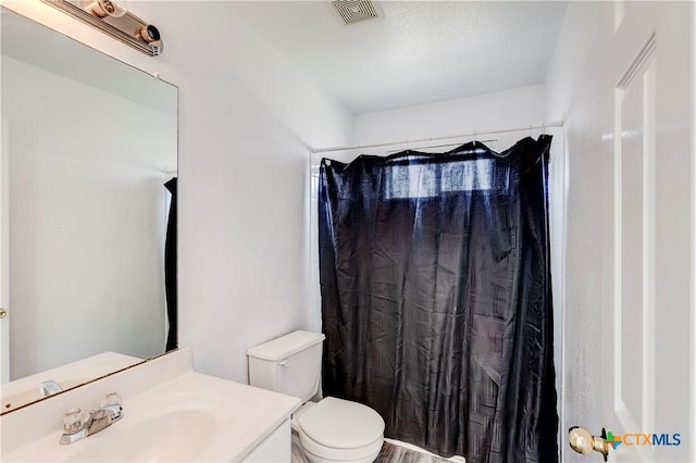 5500 Lions Gate Ln, Killeen, TX 76549 - full bath featuring vanity and curtained shower