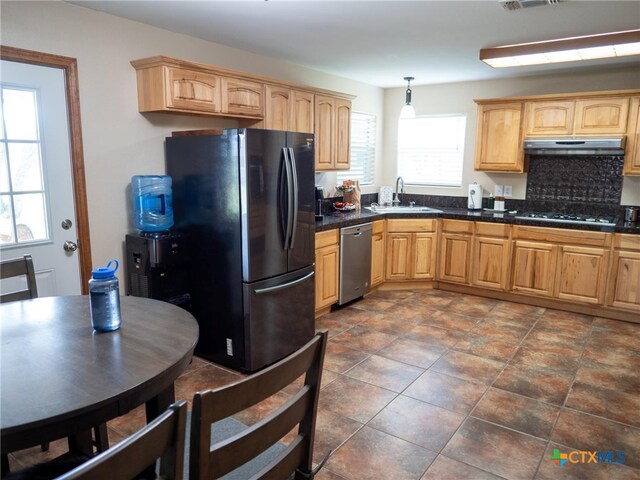 3831 Hopkinsville Rd, Cuero, TX 77954 - photo 10