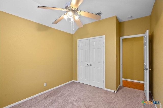 908 Pennsylvania Ave, Victoria, TX 77904 - unfurnished bedroom with carpet, a closet, and a ceiling fan