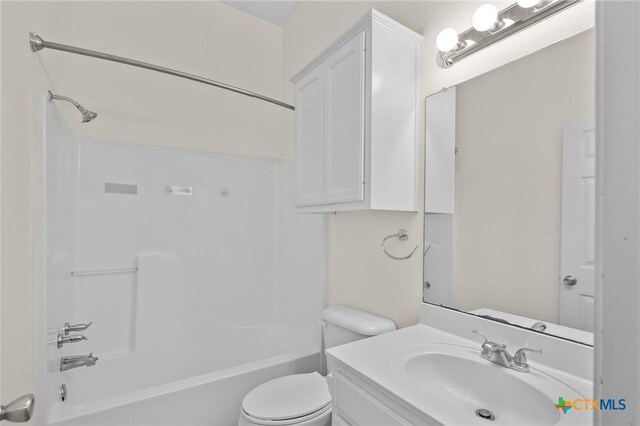908 Pennsylvania Ave, Victoria, TX 77904 - bathroom featuring vanity and shower / washtub combination