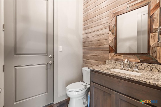 2718 Beaver Ln, New Braunfels, TX 78132 - half bath with toilet and vanity