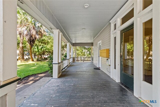 527 W San Antonio St, San Marcos, TX 78666 - photo 4