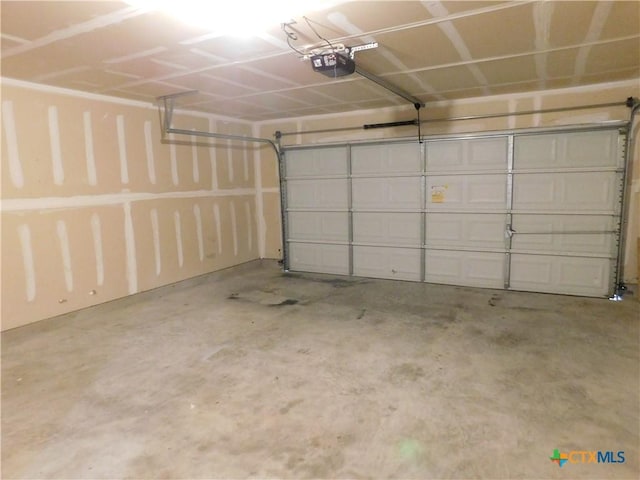 2302 Napier Dr, Killeen, TX 76542 - garage with a garage door opener