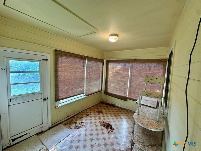 view of unfurnished sunroom