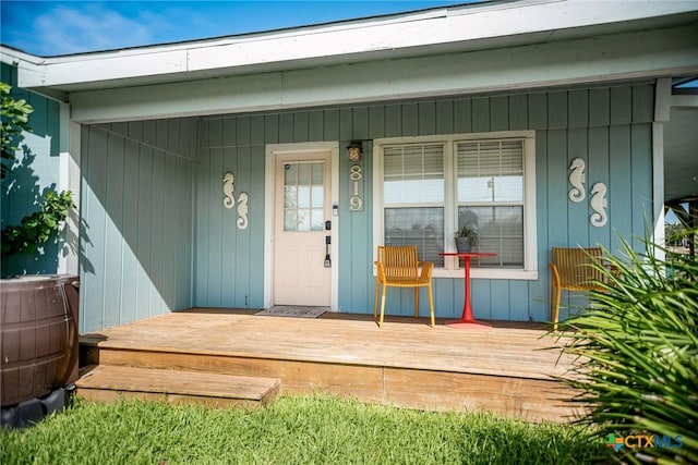 819 S Magnolia St, Rockport, TX 78382 - entrance to property with covered porch