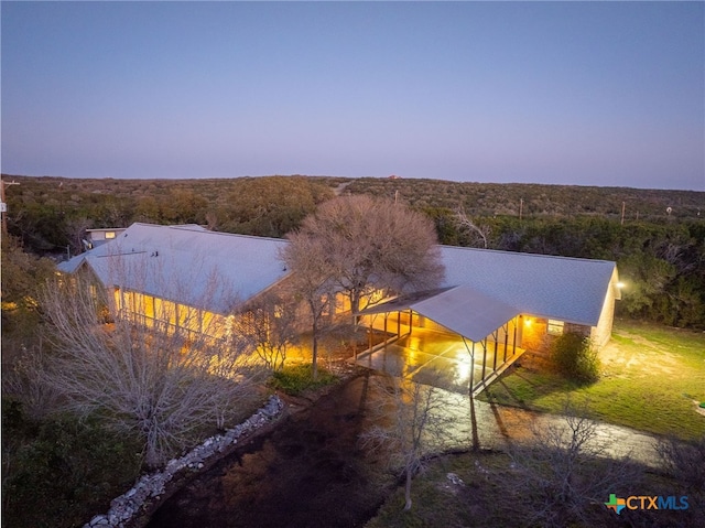 view of aerial view at dusk