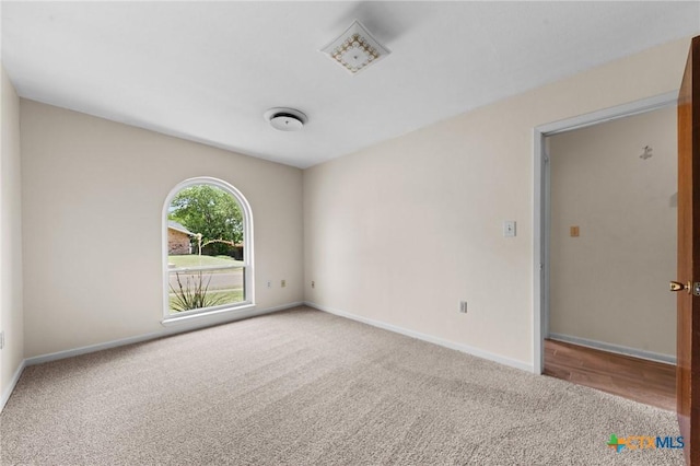 707 Dianne Dr, Copperas Cove, TX 76522 - unfurnished room with carpet flooring and baseboards