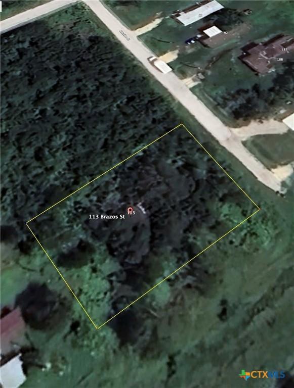 113 S Brazos Ave, Bloomington, TX 77951 - photo 1