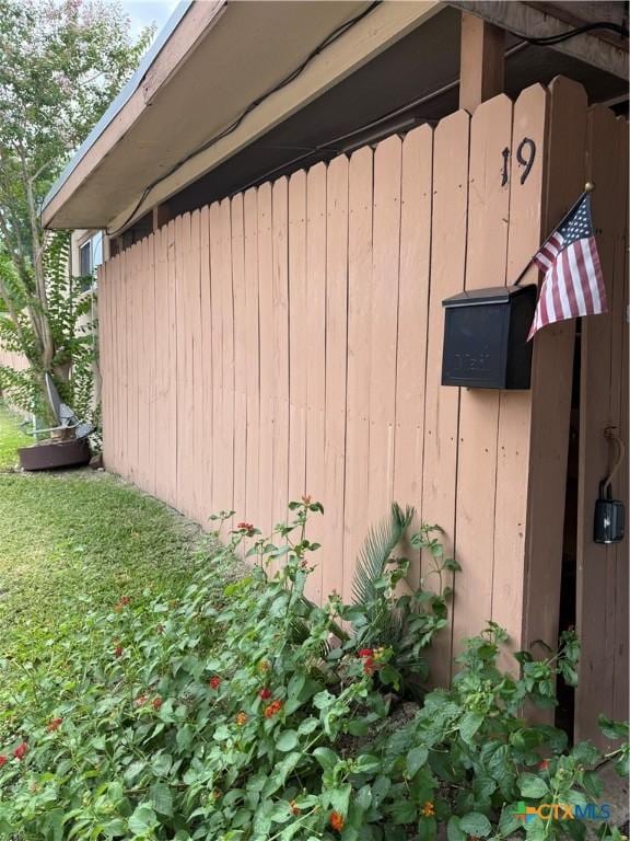 1051 Country Club Dr Unit 19, Seguin, TX 78155 - photo 2