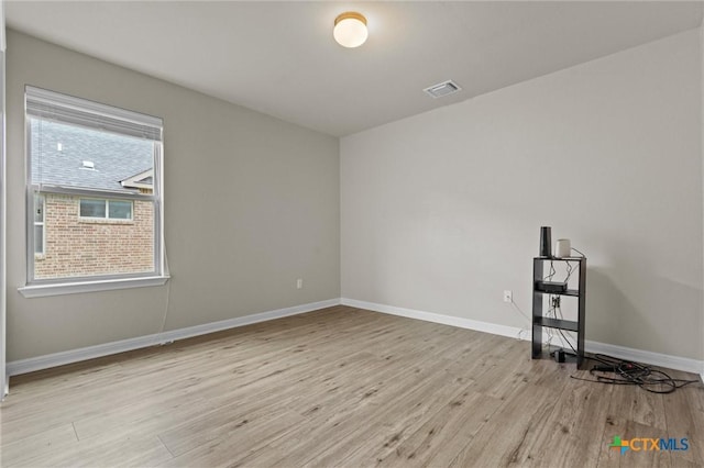 6203 Morganite Dr, Killeen, TX 76542 - unfurnished room featuring light wood-type flooring and baseboards