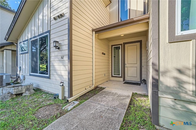 property entrance with central AC