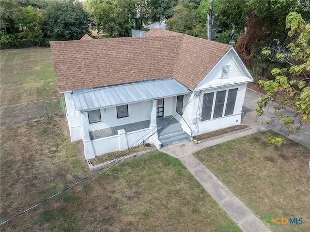 view of front of house with a front yard