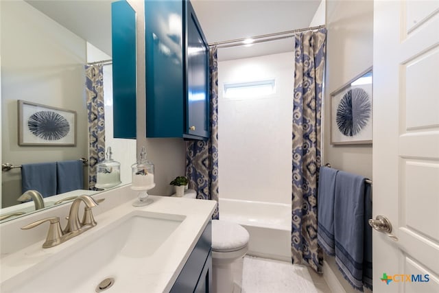 1175 Lavaca, Canyon Lake, TX 78133 - bathroom featuring toilet, vanity, and shower / bath combination with curtain