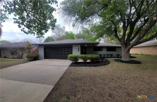 4106 Ermine Trl, Temple, TX 76504 - ranch-style house featuring a garage and driveway
