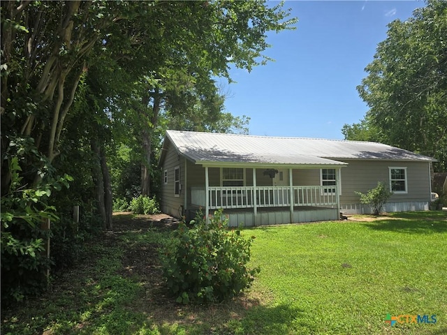 1210 W Clark St, Bartlett, TX 76511 - photo 1