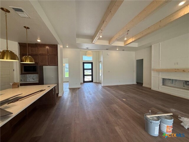 901 High Plains Dr, Nolanville, TX 76559 - kitchen featuring stainless steel appliances, tasteful backsplash, light countertops, custom exhaust hood, and recessed lighting