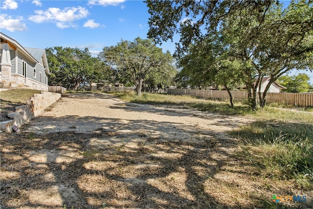 Listing photo 2 for 1310 Greenlawn Pkwy, Blanco TX 78606